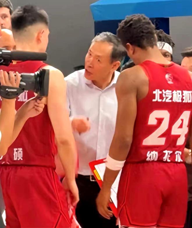 北京首钢队惨败，无缘季后赛