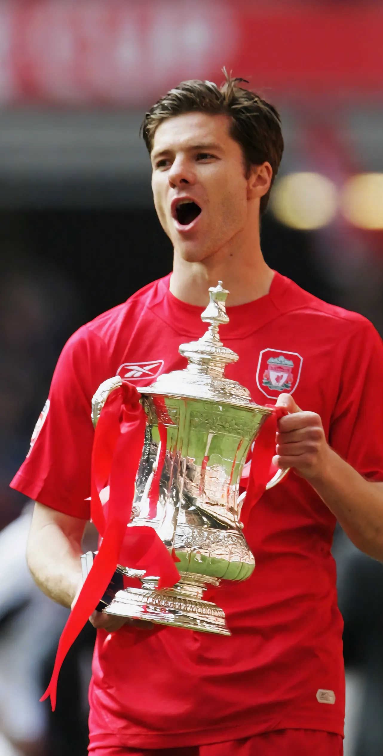 开云体育链接-包含勒沃库森攻势凶猛，大胜对手取得三分的词条