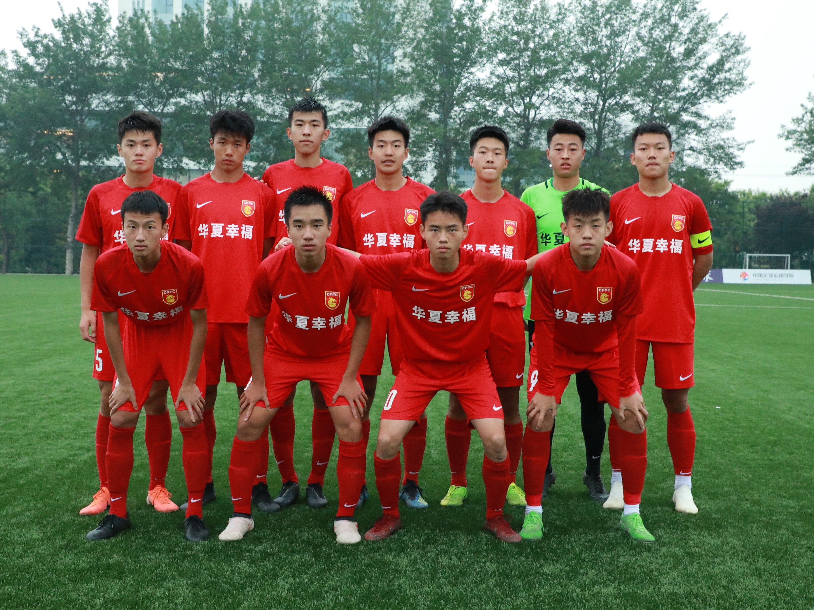 开云体育链接-关于实力碾压！一队完胜对手领跑积分榜的信息