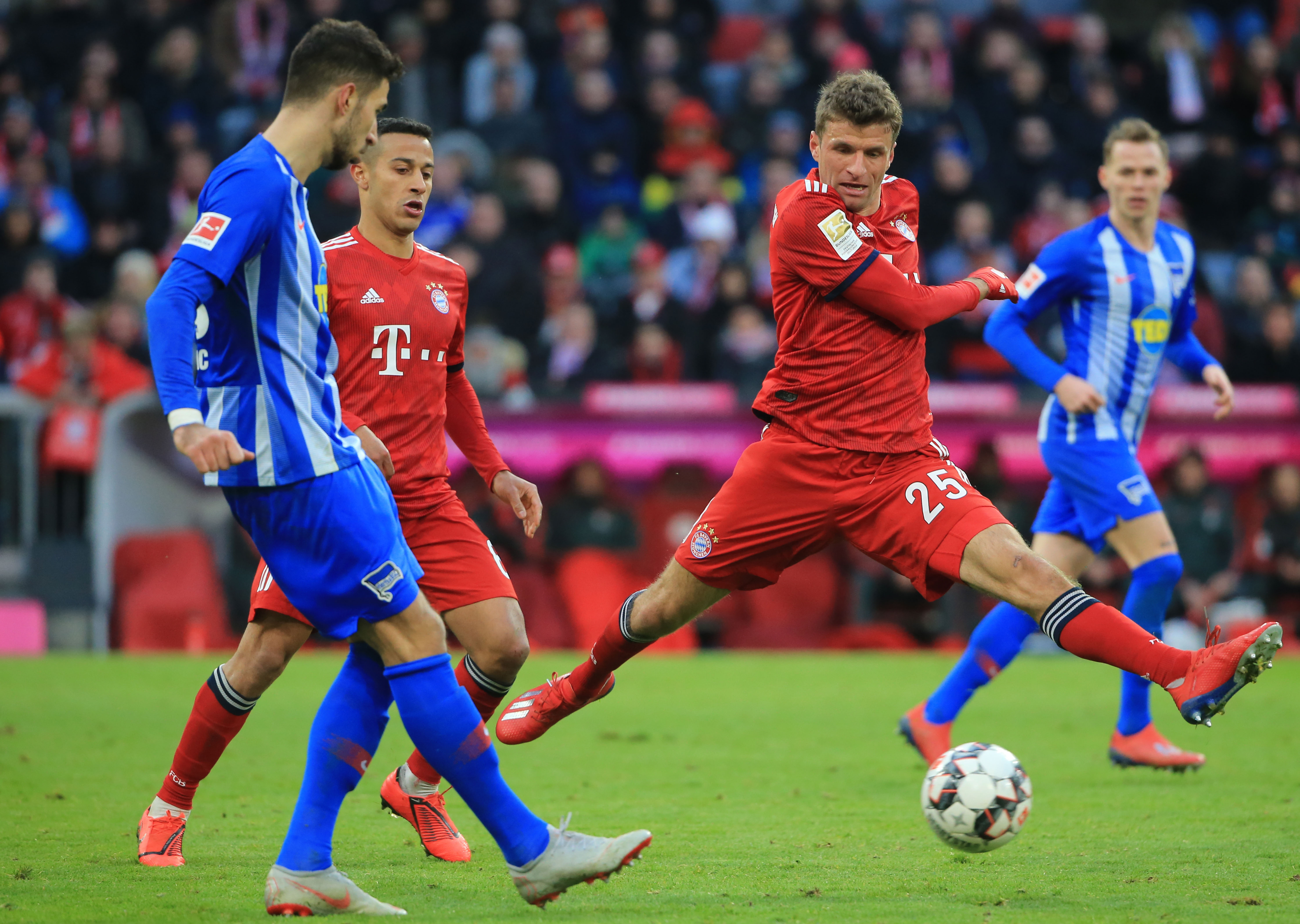 关于拜仁慕尼黑队士气高涨，连战连胜的信息