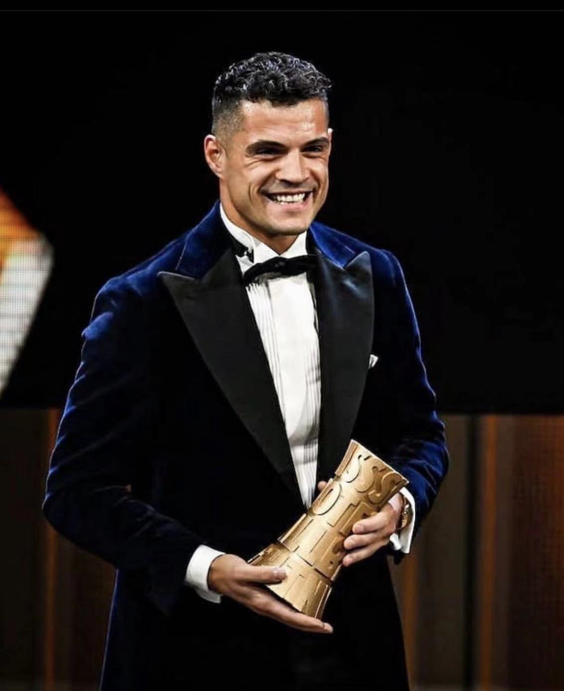 开云体育网页版登录入口-瑞士女足联赛揭幕战如火如荼，苏黎世队轻微领先