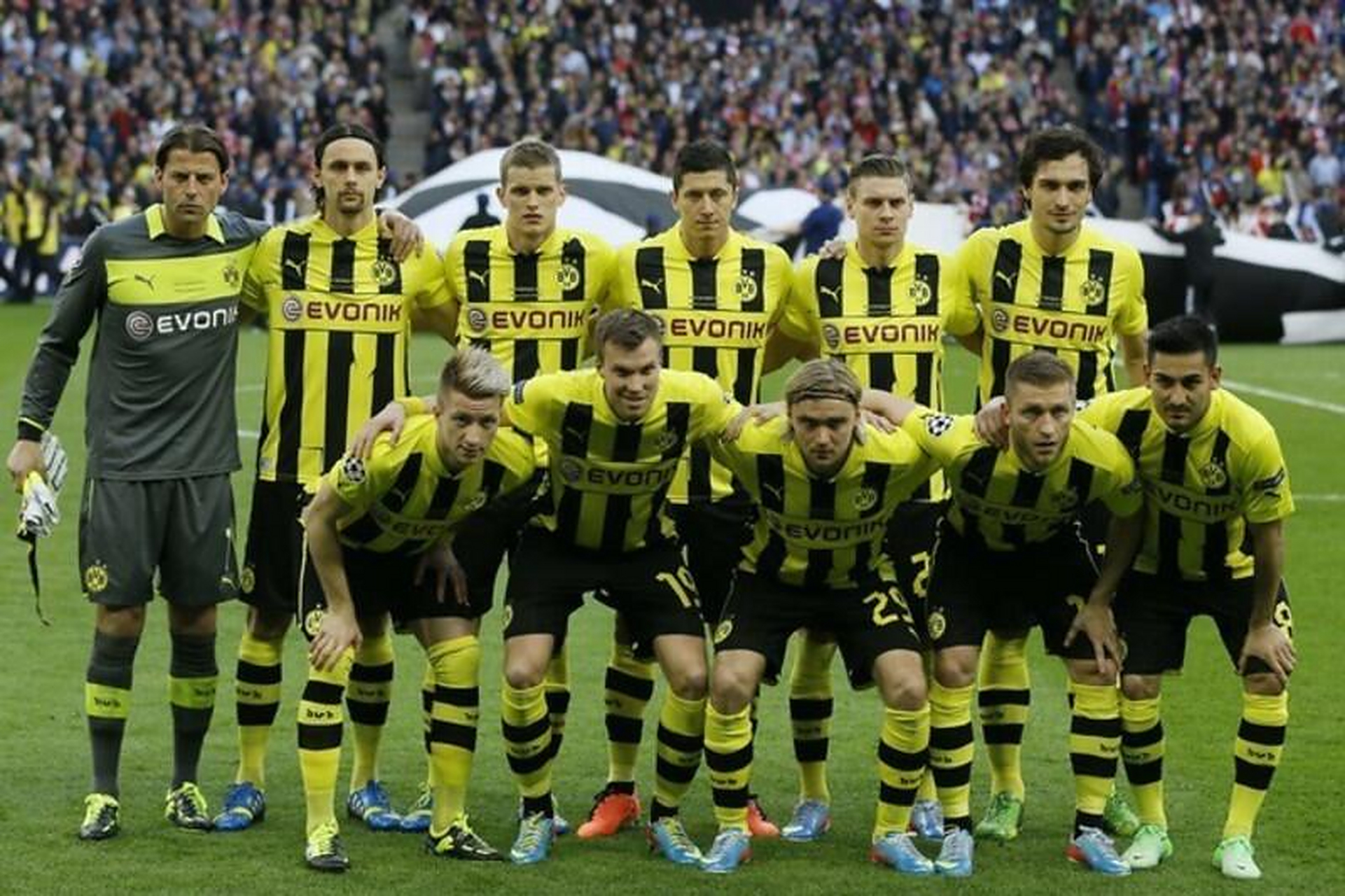 多特蒙德不敌里昂，遗憾未能晋级欧冠四强