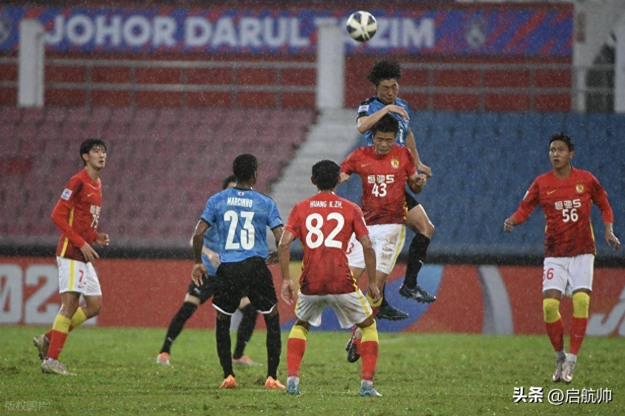 关于强队交锋火花四射，现场热情高涨燃烧的信息