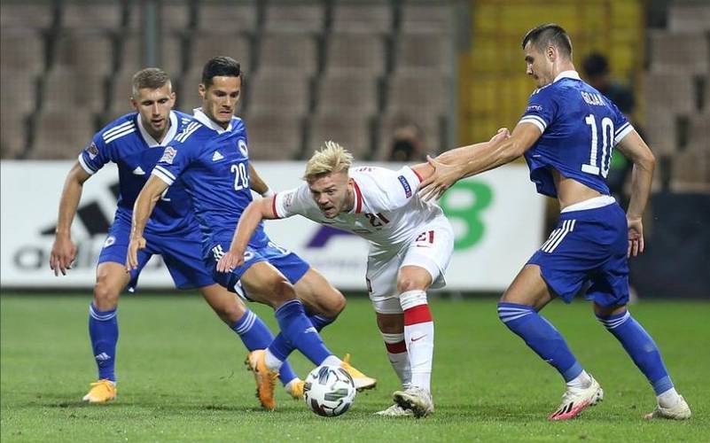 包含德国即将与罗马尼亚展开欧预赛较量的词条