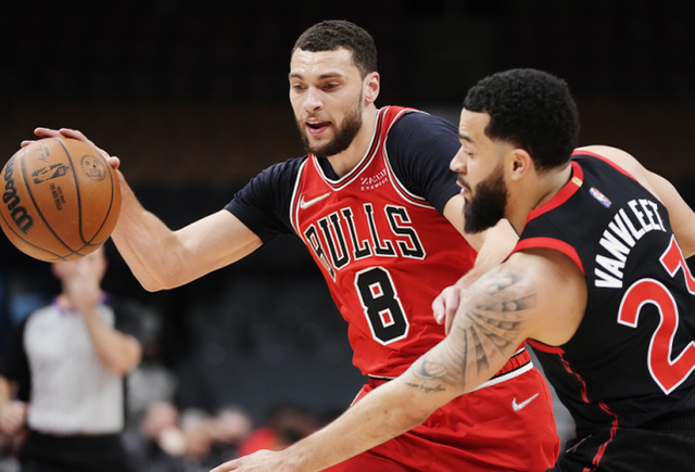 猛龙再胜公牛,稳居榜首 猛龙再胜公牛,稳居榜首