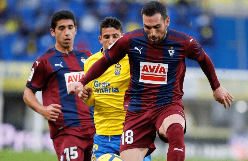 开云体育地址-关于埃瓦尔依靠防守稳固取得胜利的信息