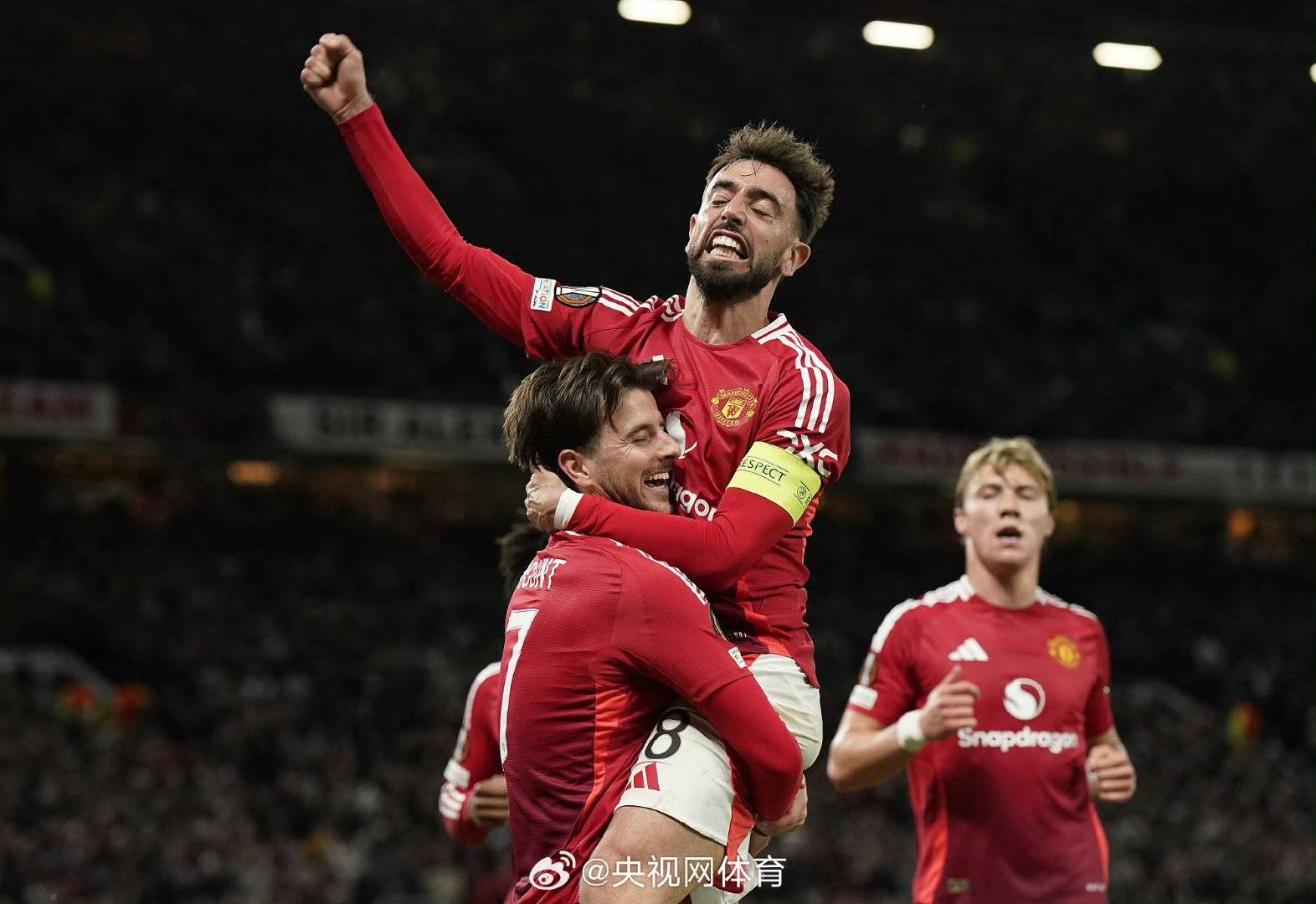 曼城逆转战胜热刺,暂时超越曼联升至英超次席 曼城逆转战胜热刺,暂时超越曼联升至英超次席